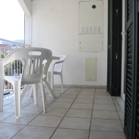 Gli Archi Nel Golfo Apartman San Terenzo Kültér fotó